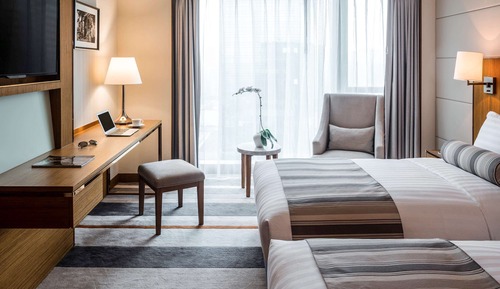 Premium Twin Room with City View