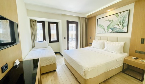 Superior Triple Room