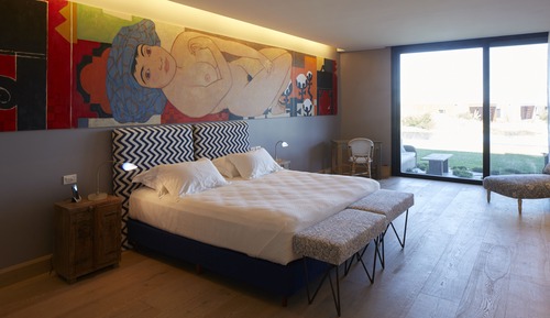 Suite, Partial Ocean View