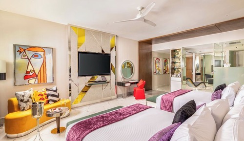 Suite 2 Queen Beds Ocean Front