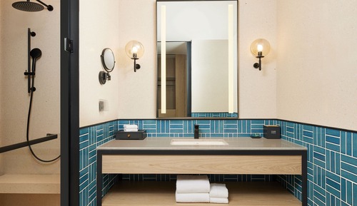 Superior Room, 1 King Bed, City View