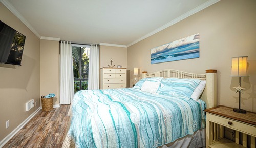 Condo, 1 King Bed with Sofa bed, Pool Access, Pool View (B119 Vitamin Sea)