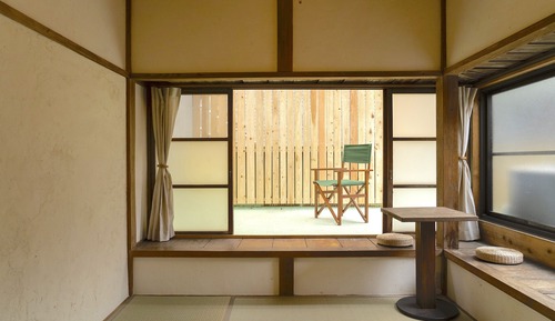 Economy Room