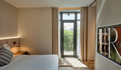 Luxury Suite, 1 King Bed, City View