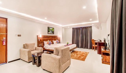 Luxury Suite