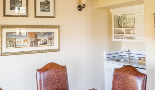 Grappa Suite, 1 Queen Bed, Vineyard View