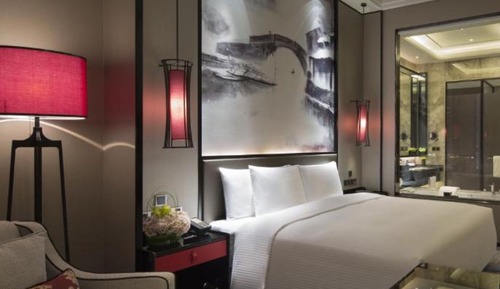 Executive Deluxe Twin Room 