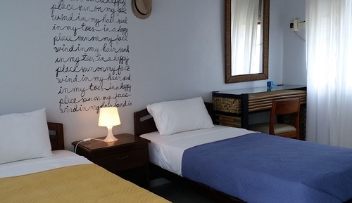 Room 7 | Twin Bed Private Room