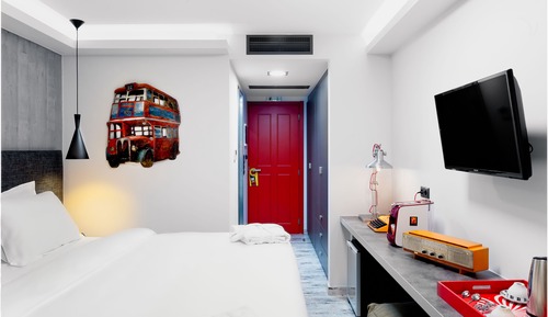 Triple Room