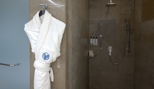 Room, 1 King Bed, Business Lounge Access, City View