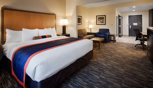 Suite, 1 King Bed, Accessible, Bathtub (with Sofabed)