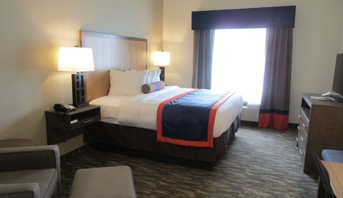 Standard Room, 1 King Bed, Accessible, Non Smoking