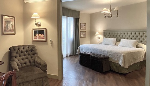 Suite (Suite 4)
