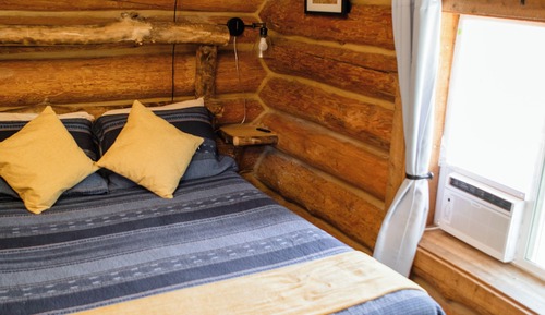 Basic Single Room, 1 Queen Bed (8)