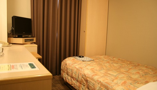 Single Room, Smoking