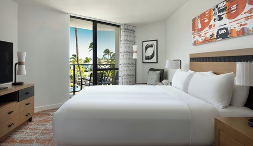 Suite, 1 Bedroom, Balcony (Mobility/Hearing Accessible, Tub)