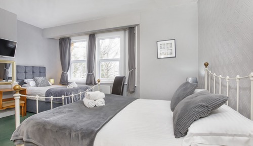 Triple Room (Room5)