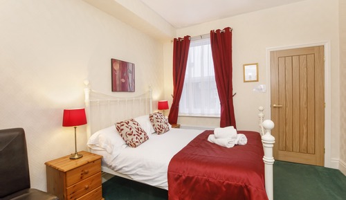 Double Room (Room8)