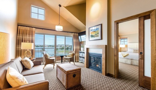 Grand Suite, 1 King Bed (Cru | Riverfront)