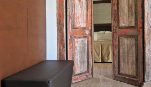 Suite with Garden View