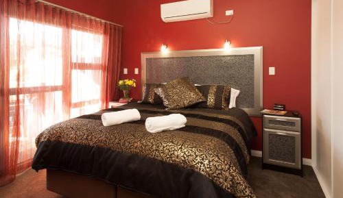Deluxe Three-Bedroom Villa - CSpray