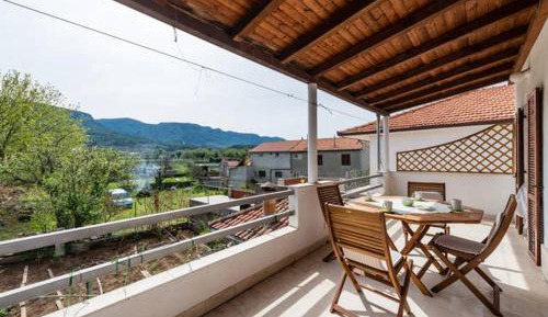 Apartment with Terrace