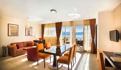 Suite for 4+2 with Jacuzzi Seaview