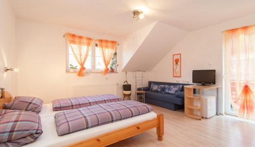Double Room with Balcony (2 Adults + 1 Child)