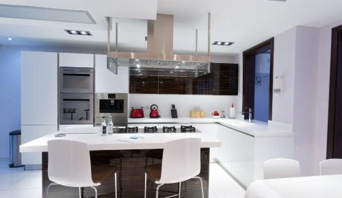 Red Apple Duplex Apartment