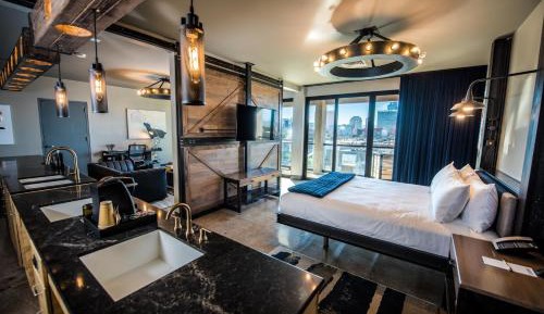 Suite with Balcony