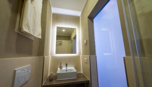 Single Room with Shower
