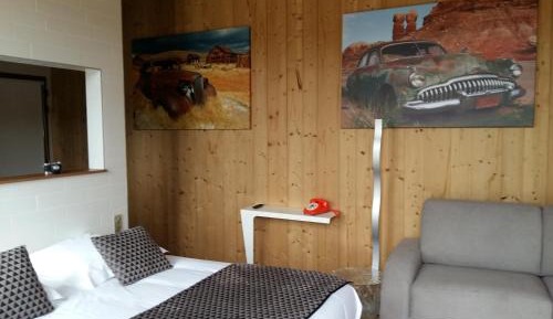 Standard Double Suite
