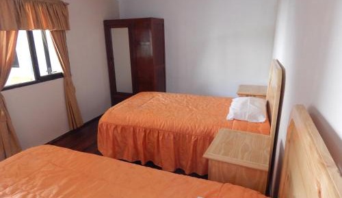 Standard Twin Room with Shared Bathroom