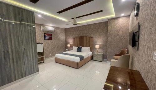Executive Suite