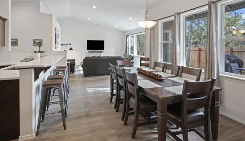 Four-Bedroom Holiday Home