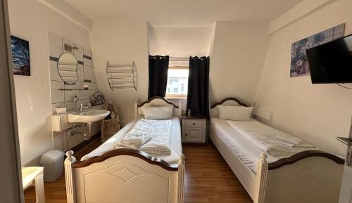 Double or Twin Room with Shared Bathroom