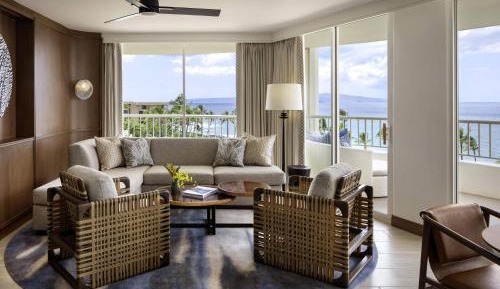 Kilohana Corner King Suite with Sofa Bed and Ocean View