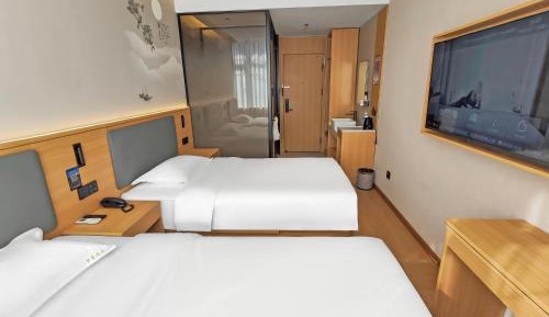 Twin Room with Private Bathroom