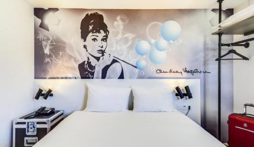 Standard Room with 1 Double Bed