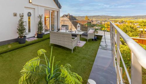 Three-Bedroom Apartment with View