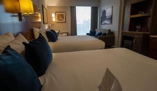 Suite with Two Queen Beds - Non-Smoking