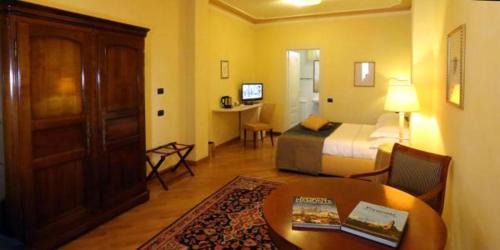 Junior Suite with Balcony