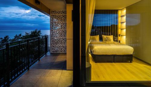 Junior Suite with View
