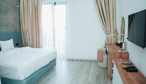 Large Single Room