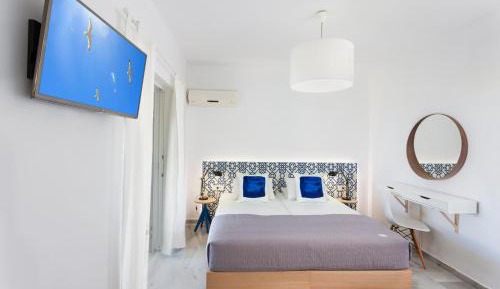 Studio with Garden View