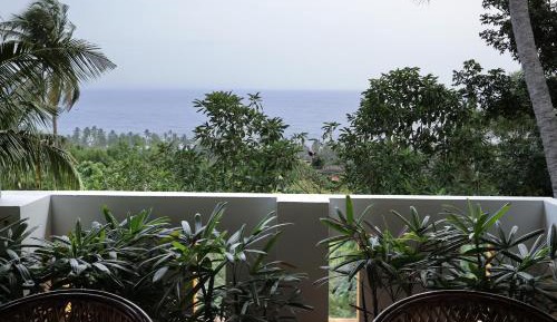 Standard Triple Room with Sea View