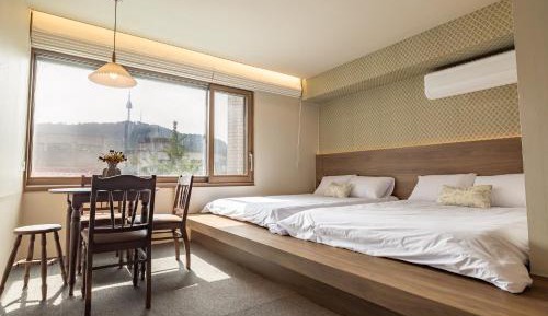 Deluxe Suite