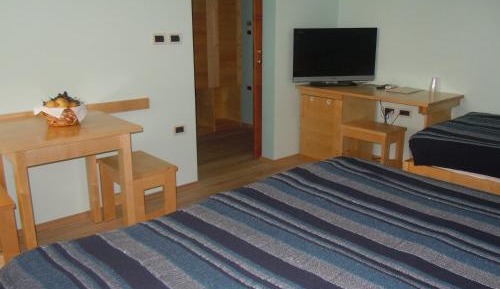 Triple Room with Private Bathroom