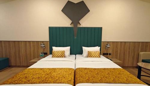 Deluxe Double or Twin Room
