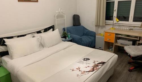Economy Triple Room